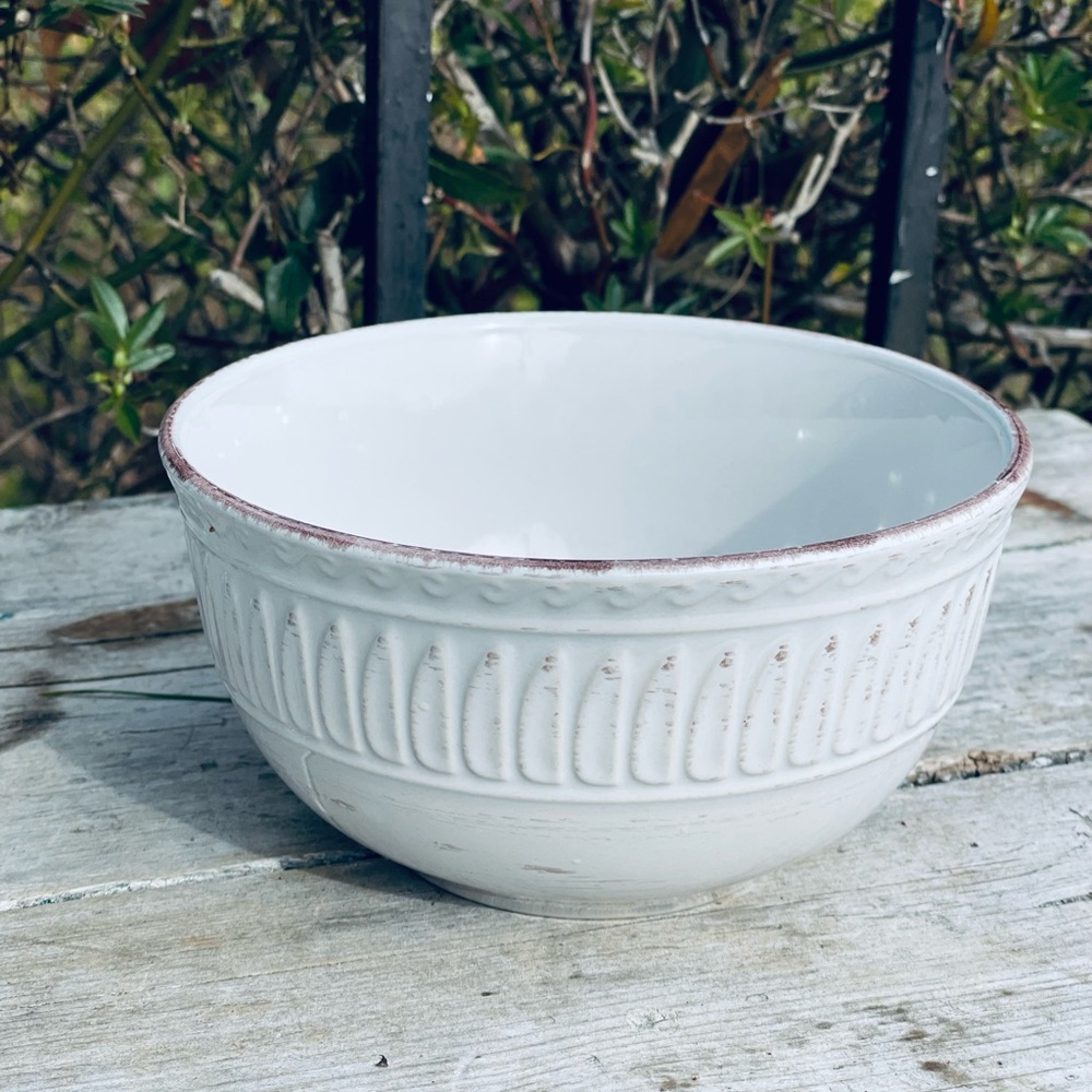 Home Essentials white bowl cosenza